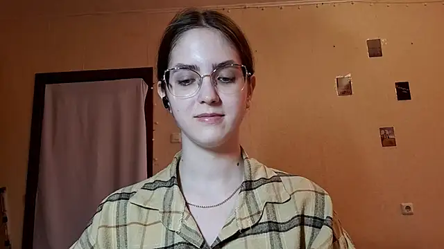 Katelemon online show from 05/11/26, 01:17