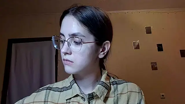 Katelemon online show from 05/11/26, 02:45