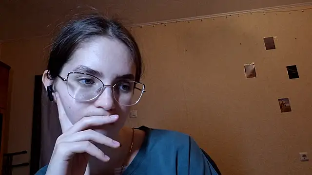 Katelemon online show from 06/03/26, 02:33
