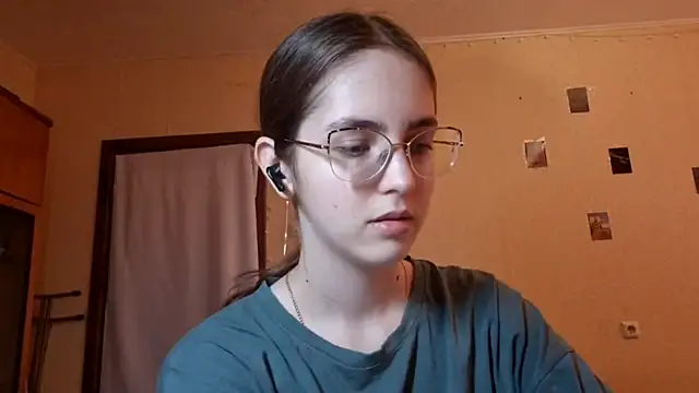 Katelemon online show from 06/12/26, 09:08
