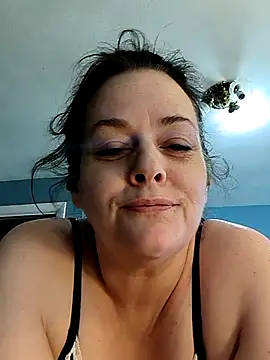 Snapshot of sexyhotcheryl chatting on 04/18/26, 08:31 sexyhotcheryl online show from 04/18/26, 08:31