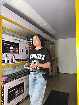 Snapshot of Ambarina_ chatting on 04/09/26, 11:04 Ambarina online show from 04/09/26, 11:04