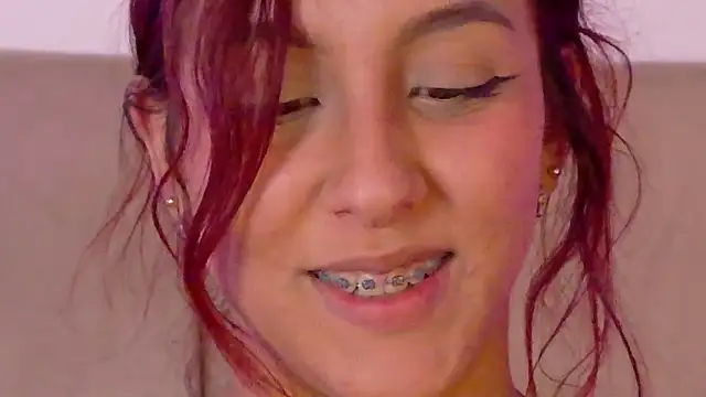 Snapshot of JenniferGreco chatting on 04/28/26, 02:27 JenniferGreco online show from 04/28/26, 02:27