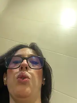 susi chimm online show from 05/04/26, 04:03
