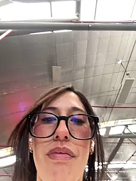 susi chimm online show from 05/11/26, 02:45