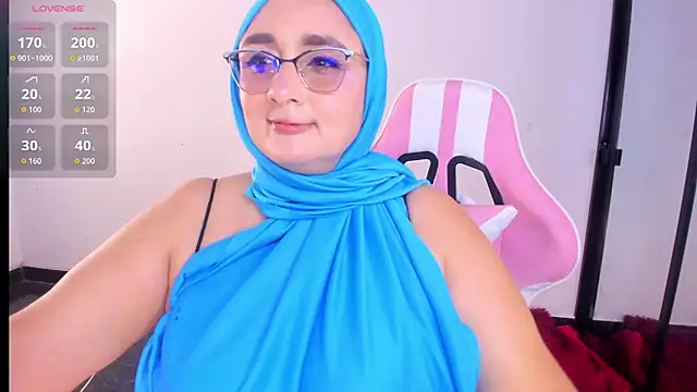 HijabiMilff online show from 06/23/26, 04:38