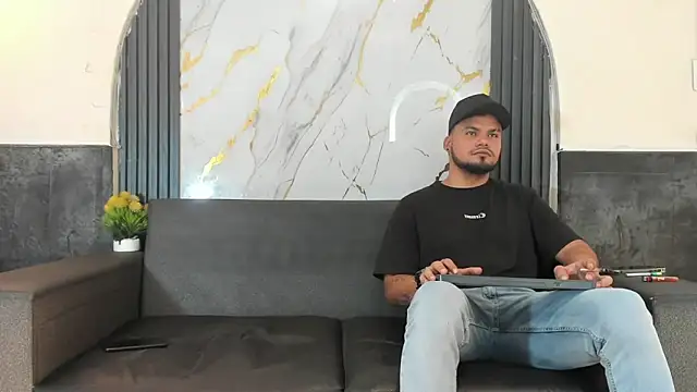 Latins on fire online show from 05/02/26, 11:37