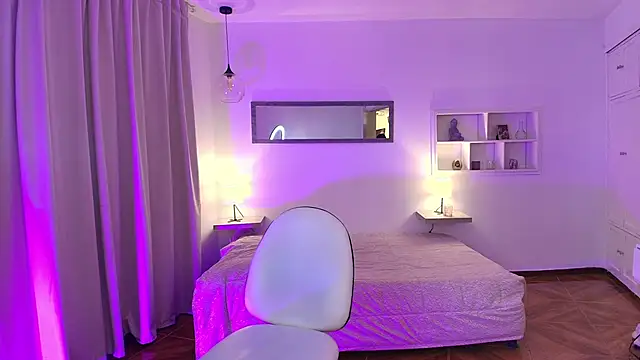 Snapshot of dina_ellis chatting on 03/10/26, 12:21 dina ellis online show from 03/10/26, 12:21