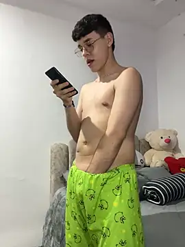 Snapshot of IanBlake_ chatting on 03/09/26, 03:32 IanBlake online show from 03/09/26, 03:32