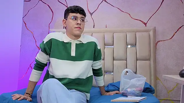 Snapshot of IanBlake_ chatting on 03/09/26, 08:13 IanBlake online show from 03/09/26, 08:13