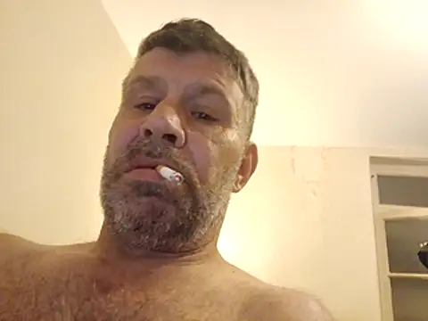 stud2512 online show from 05/04/26, 11:23