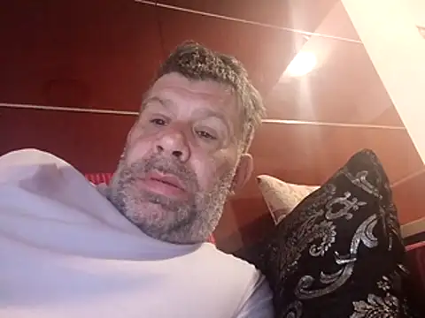 stud2512 online show from 05/10/26, 06:18