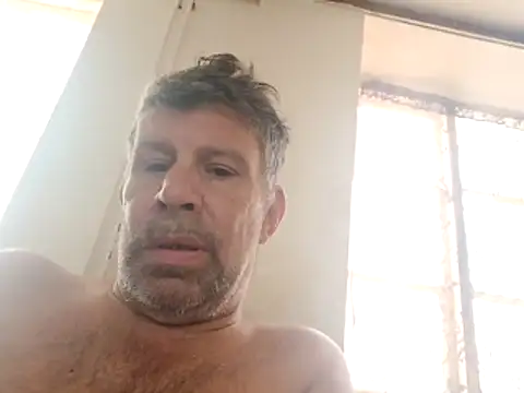 stud2512 online show from 06/04/26, 08:42