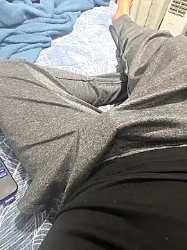 Snapshot of elsolitario99 chatting on 03/21/26, 10:02 elsolitario99 online show from 03/21/26, 10:02