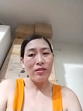 lris-Beauty77 online show from 04/27/26, 02:48