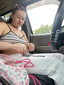 HarmlessPiece89 online show from 04/29/26, 08:37