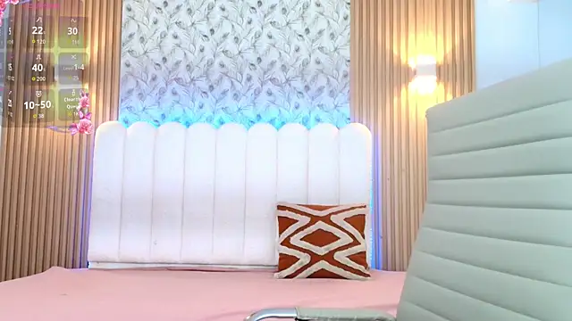 Snapshot of allyson_nahid chatting on 05/22/26, 12:00 allyson nahid online show from 05/22/26, 12:00