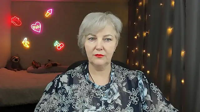 Snapshot of Mary-Leee chatting on 03/31/26, 12:27 Mary-Leee online show from 03/31/26, 12:27