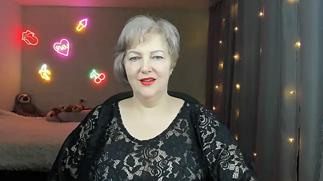 Snapshot of Mary-Leee chatting on 04/20/26, 02:31 Mary-Leee online show from 04/20/26, 02:31