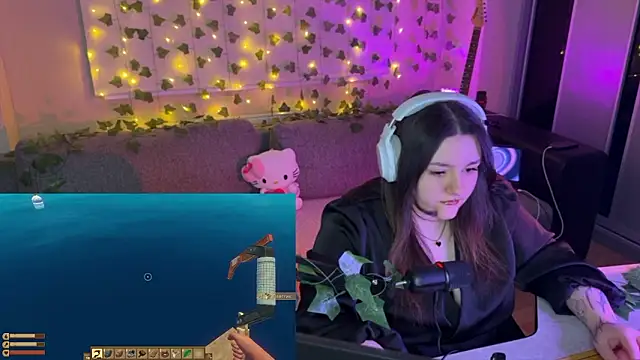 Snapshot of RiotKitten1 chatting on 03/11/26, 03:12 RiotKitten1 online show from 03/11/26, 03:12