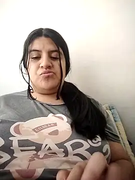 Snapshot of Hammy_sttt chatting on 02/27/26, 02:06 Hammy sttt online show from 02/27/26, 02:06