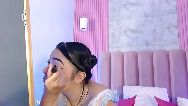 ArianaRougee online show from 05/03/26, 10:32