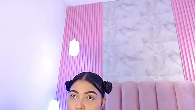 ArianaRougee online show from 05/07/26, 10:31