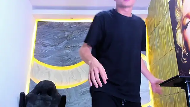 Snapshot of Matheus_Ic_ chatting on 03/08/26, 08:01 Matheus Ic online show from 03/08/26, 08:01