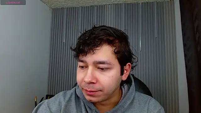 Julian Smith21 online show from 05/14/26, 03:35