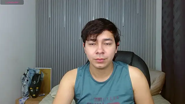 Julian Smith21 online show from 06/18/26, 03:51