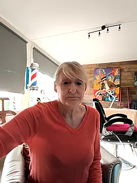 Snapshot of Heidiblueeyes chatting on 03/06/26, 11:39 Heidiblueeyes online show from 03/06/26, 11:39