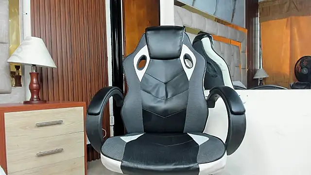 Snapshot of Keitty_Rose chatting on 03/02/26, 08:26 Keitty Rose online show from 03/02/26, 08:26