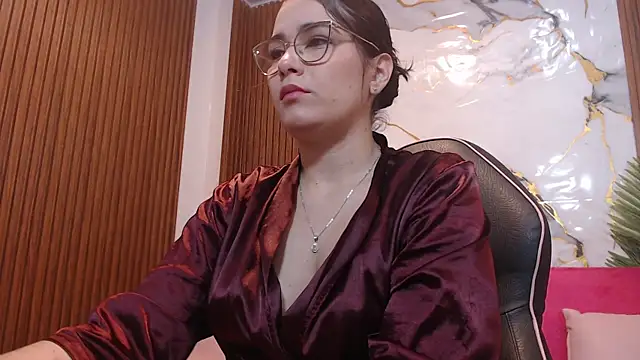 Loren Tay online show from 05/05/26, 02:41