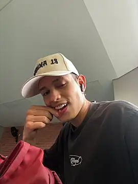 HarryGaze online show from 02/25/26, 01:10