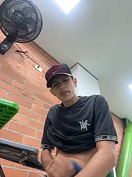 Snapshot of HarryGaze chatting on 03/07/26, 09:01 HarryGaze online show from 03/07/26, 09:01