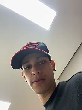 HarryGaze online show from 05/19/26, 02:34