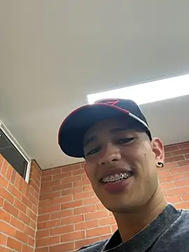 HarryGaze online show from 05/22/26, 02:22