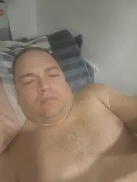 Snapshot of elcaste69 chatting on 03/12/26, 01:01 elcaste69 online show from 03/12/26, 01:01