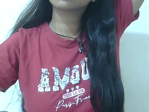 cute momo love online show from 06/20/26, 06:16