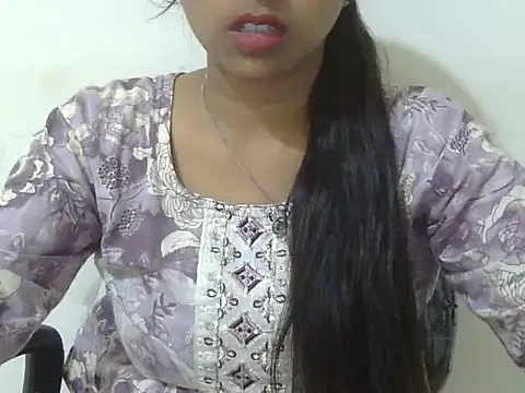 cute momo love online show from 06/29/26, 06:19