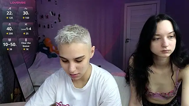 LuxuryLoverss online show from 04/27/26, 11:08