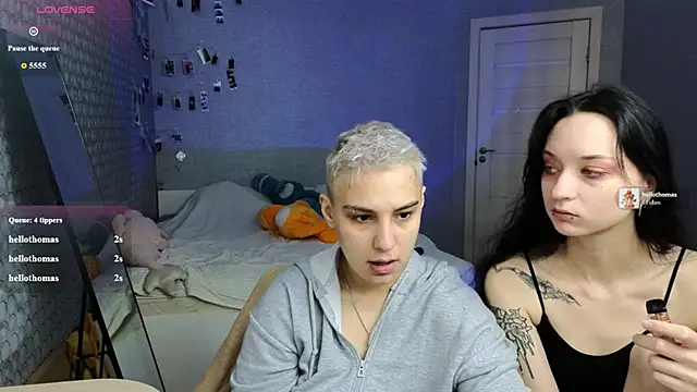 LuxuryLoverss online show from 05/02/26, 11:04
