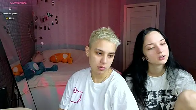 LuxuryLoverss online show from 05/08/26, 11:15