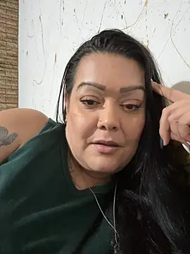 Snapshot of violeta_delavega chatting on 05/13/26, 10:06 violeta delavega online show from 05/13/26, 10:06