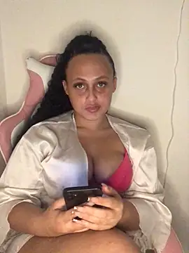 Snapshot of mayawesttt chatting on 02/23/26, 05:32 mayawesttt online show from 02/23/26, 05:32