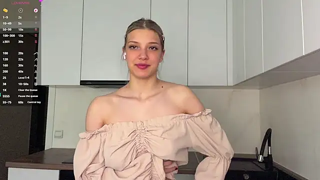 Carolini i online show from 06/05/26, 04:13