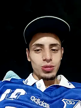 Snapshot of Cristianramos199 chatting on 03/06/26, 02:30 Cristianramos199 online show from 03/06/26, 02:30