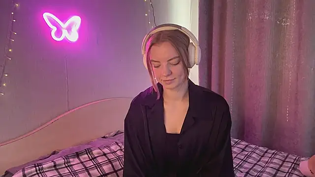 Snapshot of Marry_Sornatiko chatting on 03/22/26, 03:15 Marry Sornatiko online show from 03/22/26, 03:15