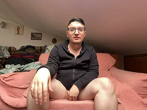 Snapshot of massiyyyy chatting on 03/16/26, 11:03 massiyyyy online show from 03/16/26, 11:03