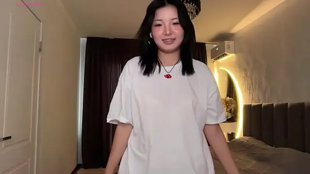 minnie joy online show from 05/03/26, 12:11